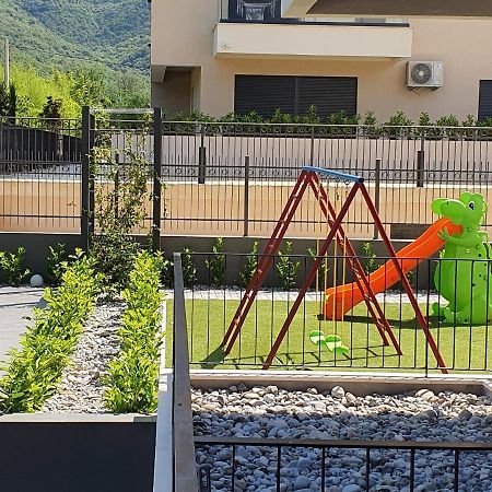 Bjelica Rental Apartments - Nela Apartment Tivat Ngoại thất bức ảnh